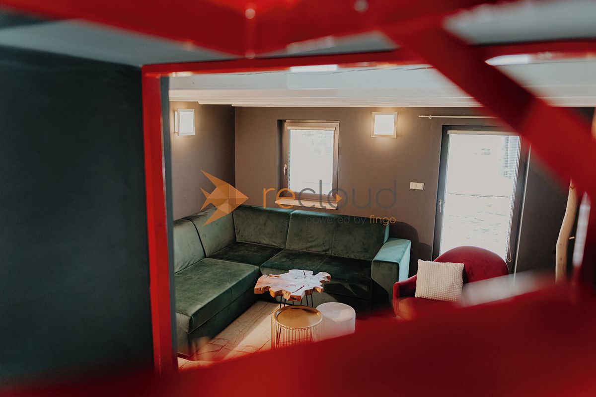 Prodej chaty 250 m², pozemek 139 m² – fotografie 3