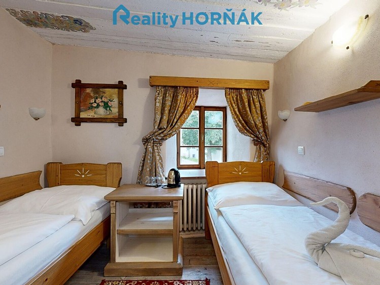 Prodej komerčního prostoru, 340 m² (17 z 58)