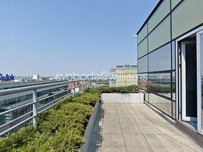 Pronájem kanceláře 1092 m²