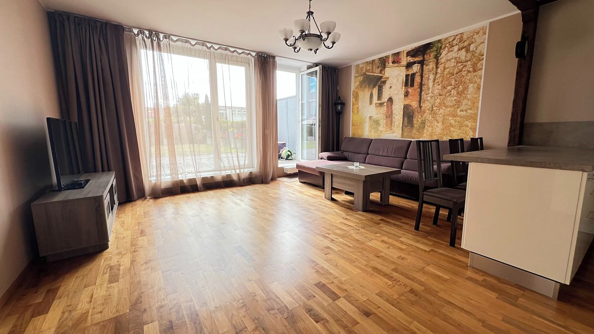 Pronájem bytu 4+kk 119 m² – fotografie 5