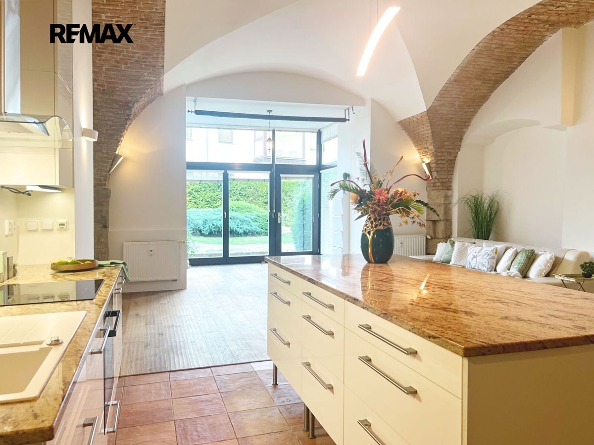 Prodej bytu atypický 97 m², Škvorec – fotka 1 z 3