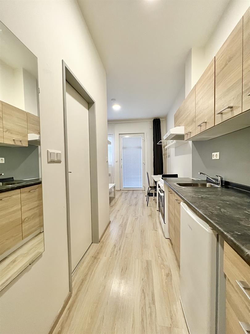 Pronájem bytu 2+kk 27 m² – fotografie 4