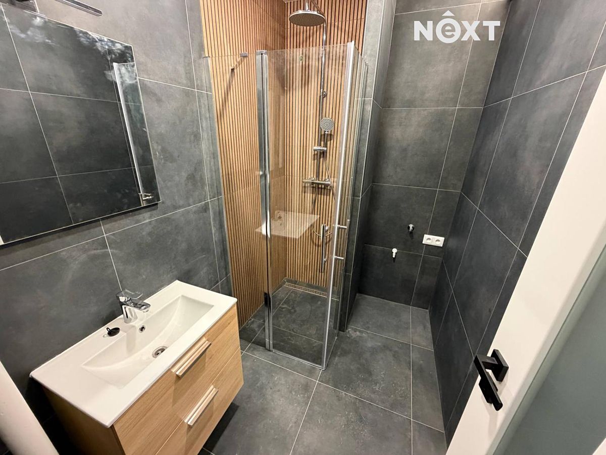 Pronájem bytu 3+kk 82 m² – fotografie 2