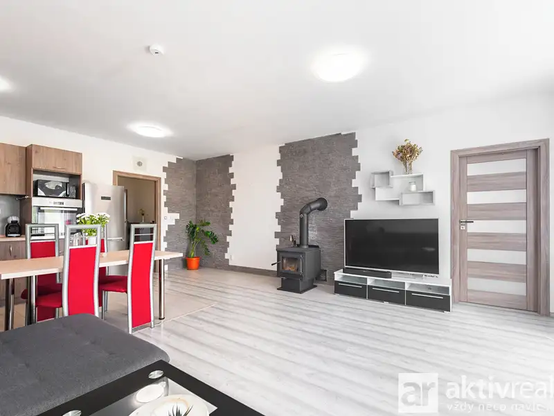 Prodej rodinného domu 185 m², pozemek 744 m², Mělník – náhled fotky 3