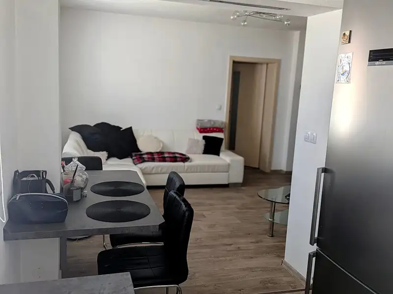 Prodej bytu 2+1 53 m², Hluboká nad Vltavou – náhled fotky 3