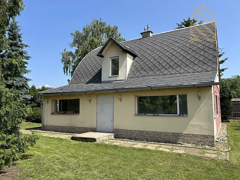 Prodej rodinného domu 196 m², pozemek 1929 m², Lukavec – náhled fotky 1