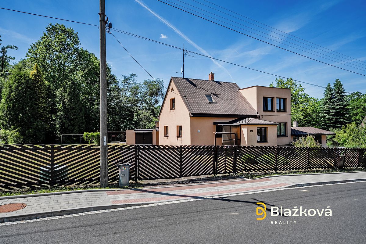Pronájem rodinného domu 100 m², pozemek 2489 m²