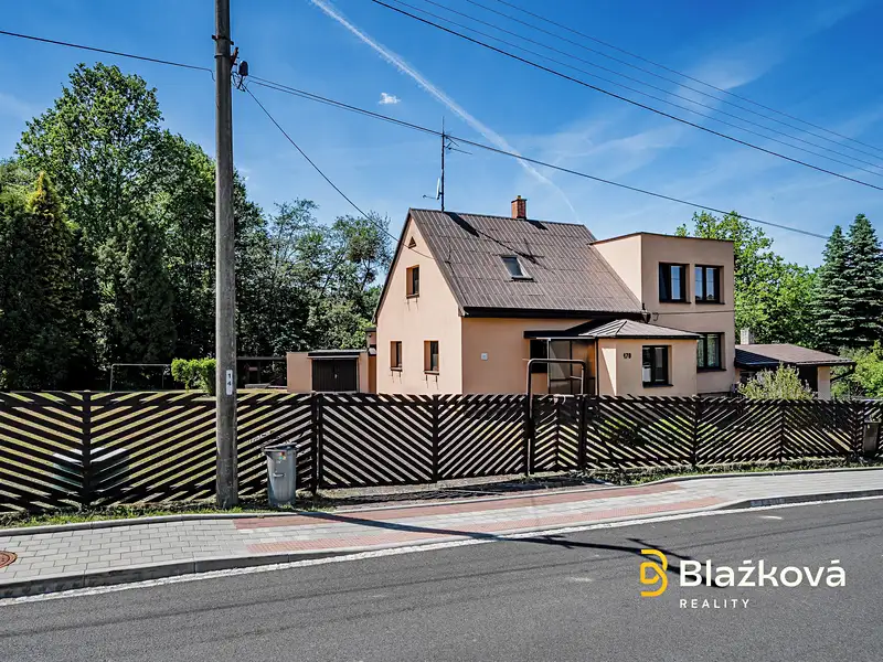 Pronájem rodinného domu 100 m², pozemek 2489 m², Bruzovice – náhled fotky 1