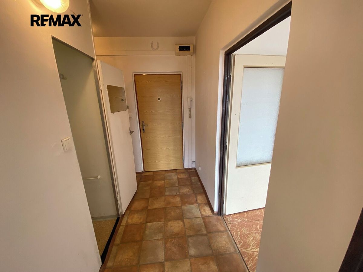 Pronájem bytu 1+1 36 m² – fotografie 4
