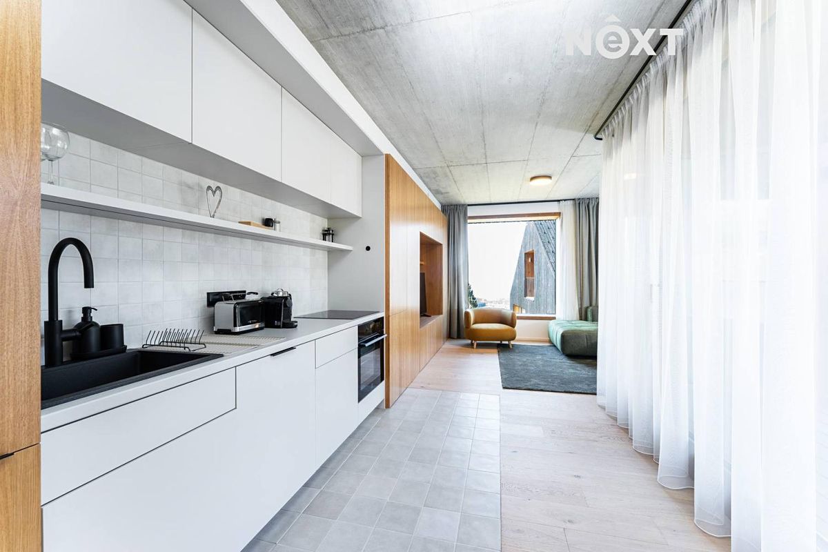 Pronájem bytu 3+kk 74 m²