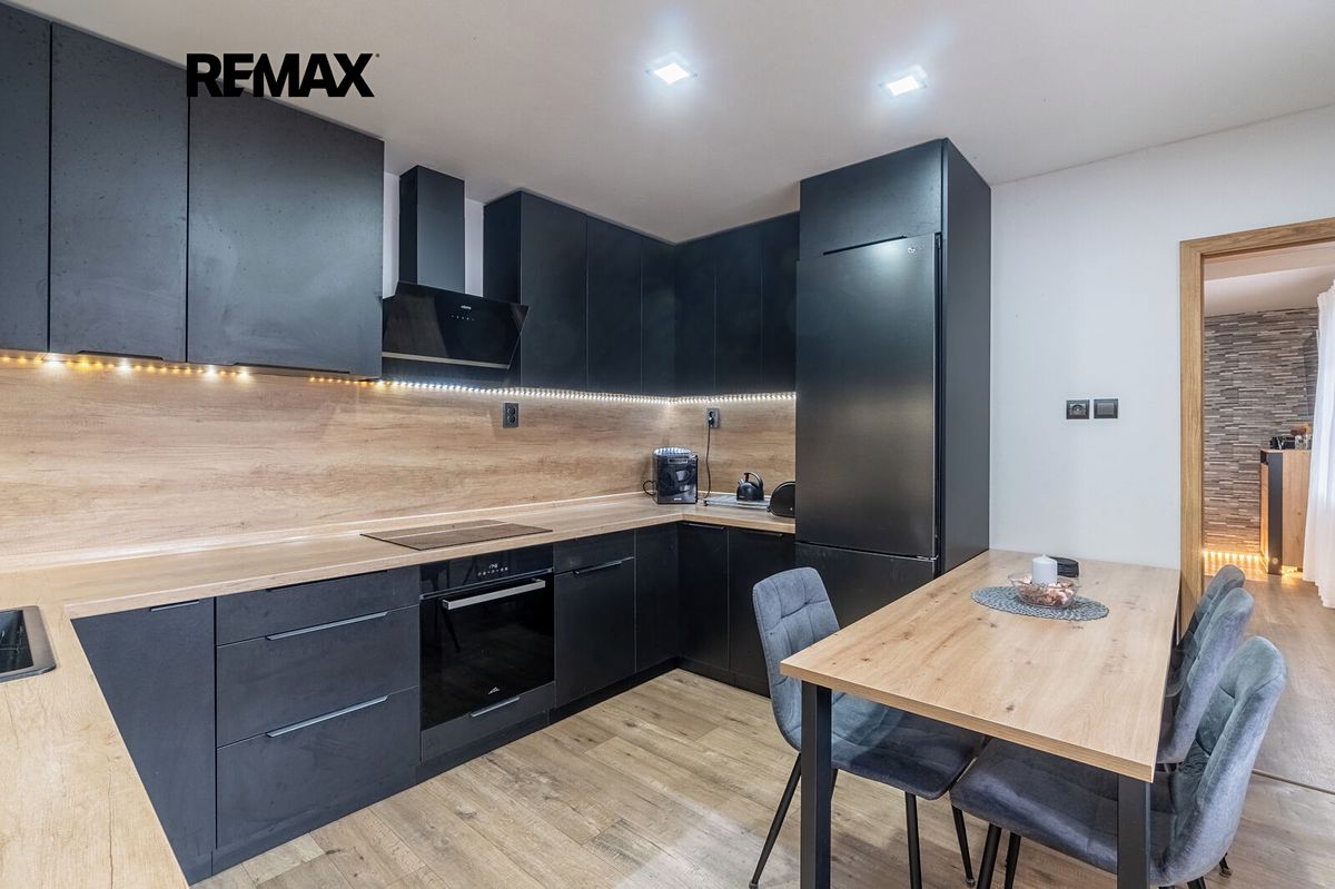 Prodej rodinného domu 134 m², pozemek 450 m² – fotografie 5