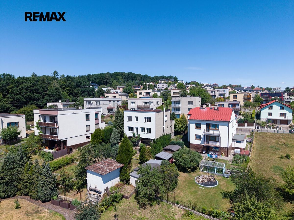 Prodej rodinného domu 223 m², pozemek 662 m²
