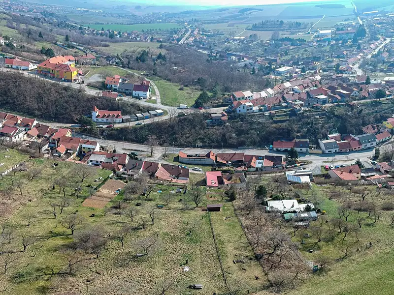 Prodej stavebního pozemku 859 m², Pozořice – náhled fotky 2