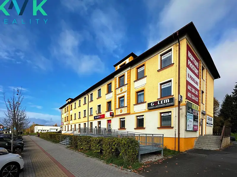Pronájem obchodního prostoru 160 m², Ostrov – náhled fotky 3