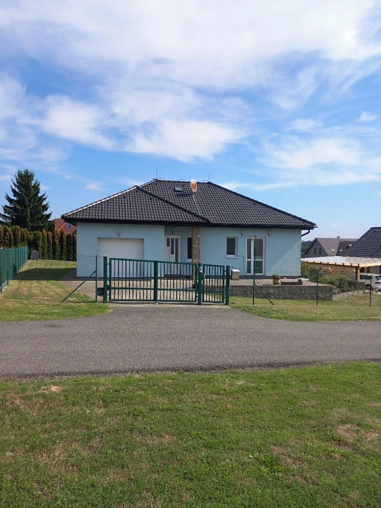 Prodej rodinného domu 118 m², pozemek 821 m²