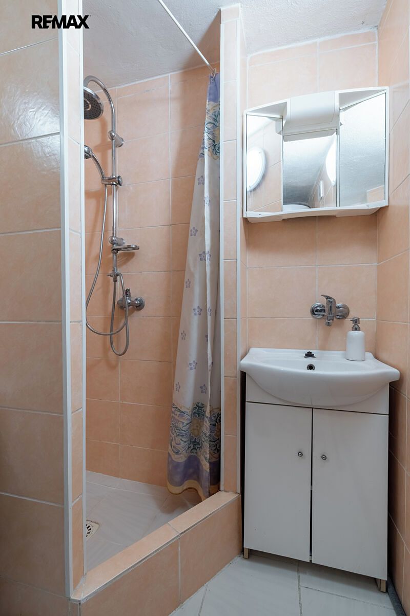 Prodej rodinného domu 100 m², pozemek 173 m² – fotografie 5