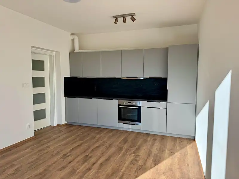 Pronájem bytu 2+kk 44 m², Brandýs nad Labem-Stará Boleslav – náhled fotky 1