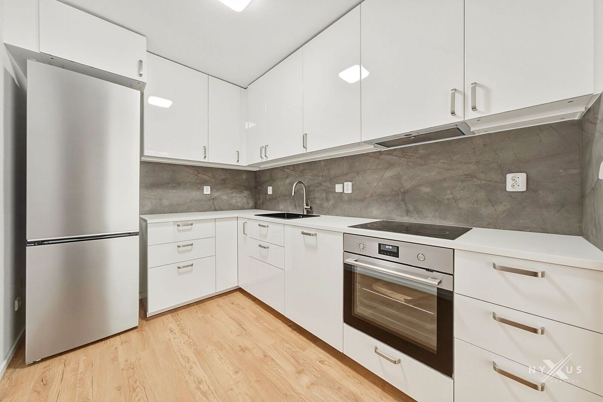 Pronájem rodinného domu 324 m², pozemek 287 m²