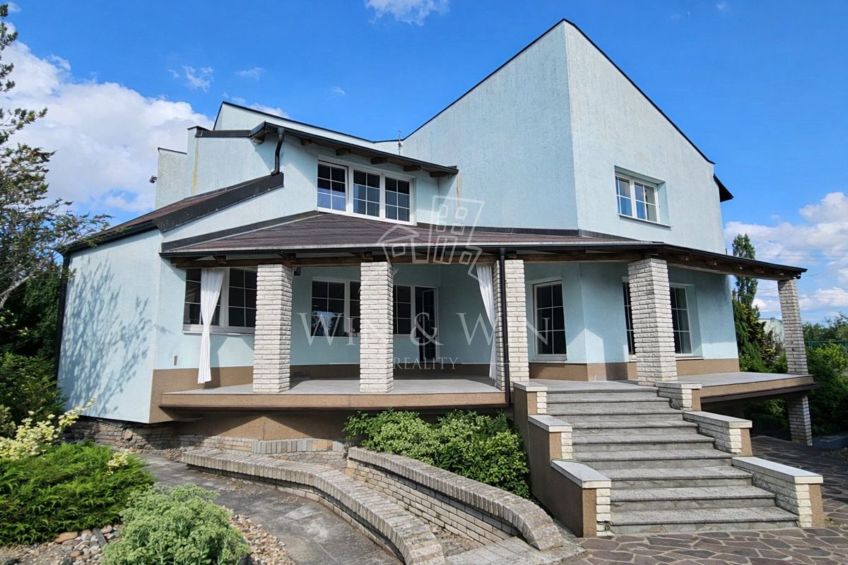 Prodej rodinného domu 410 m², pozemek 2000 m² – fotografie 4