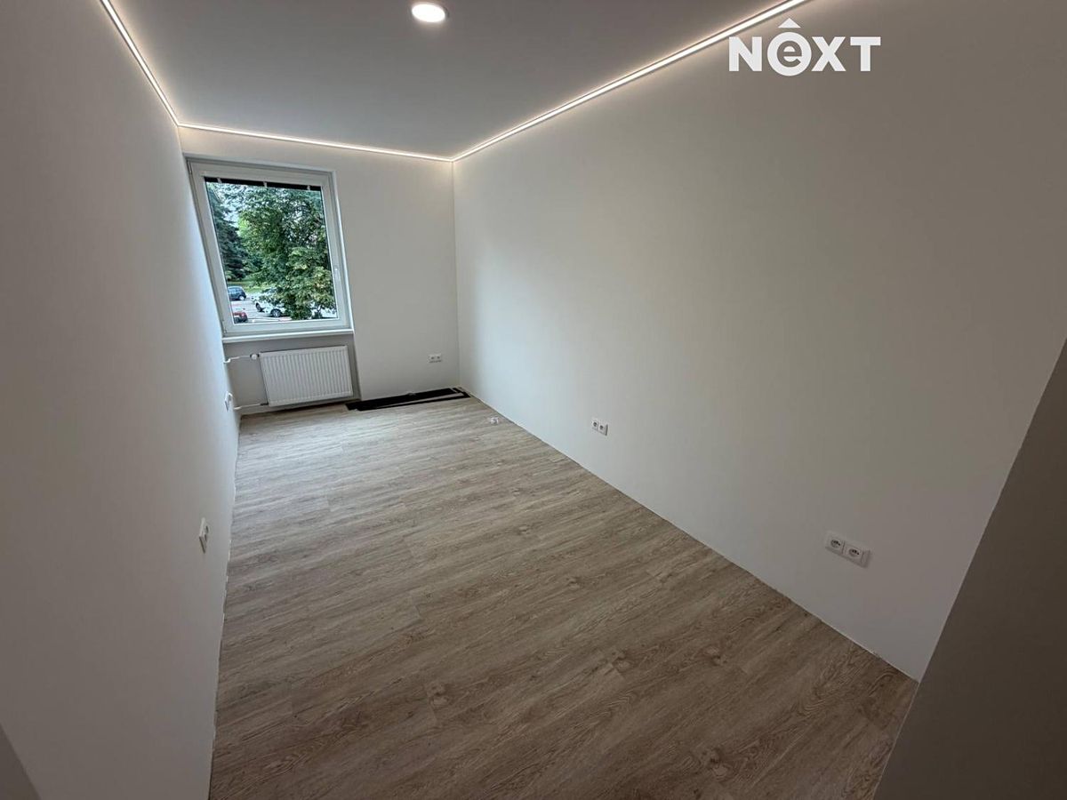 Pronájem bytu 3+kk 82 m² – fotografie 4