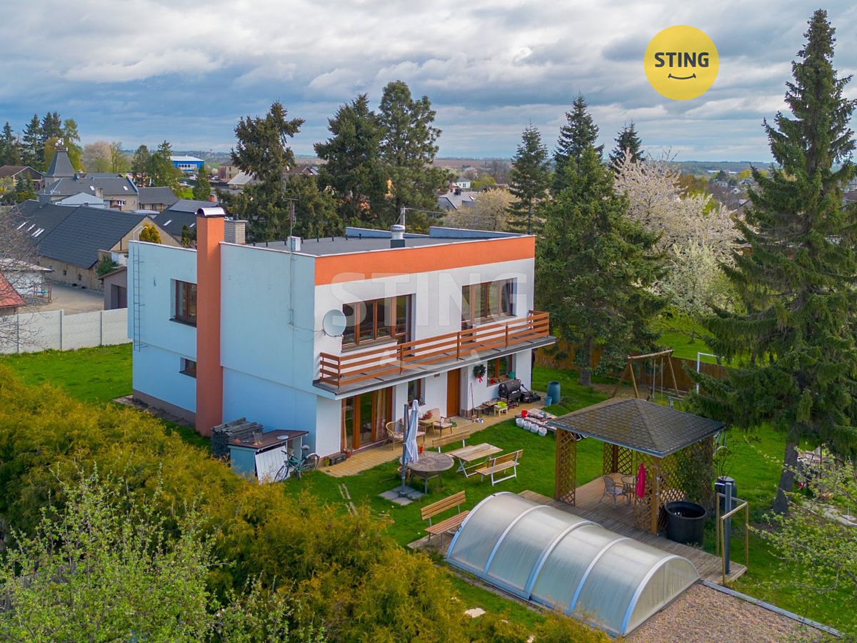 Prodej rodinného domu 187 m², pozemek 1135 m²