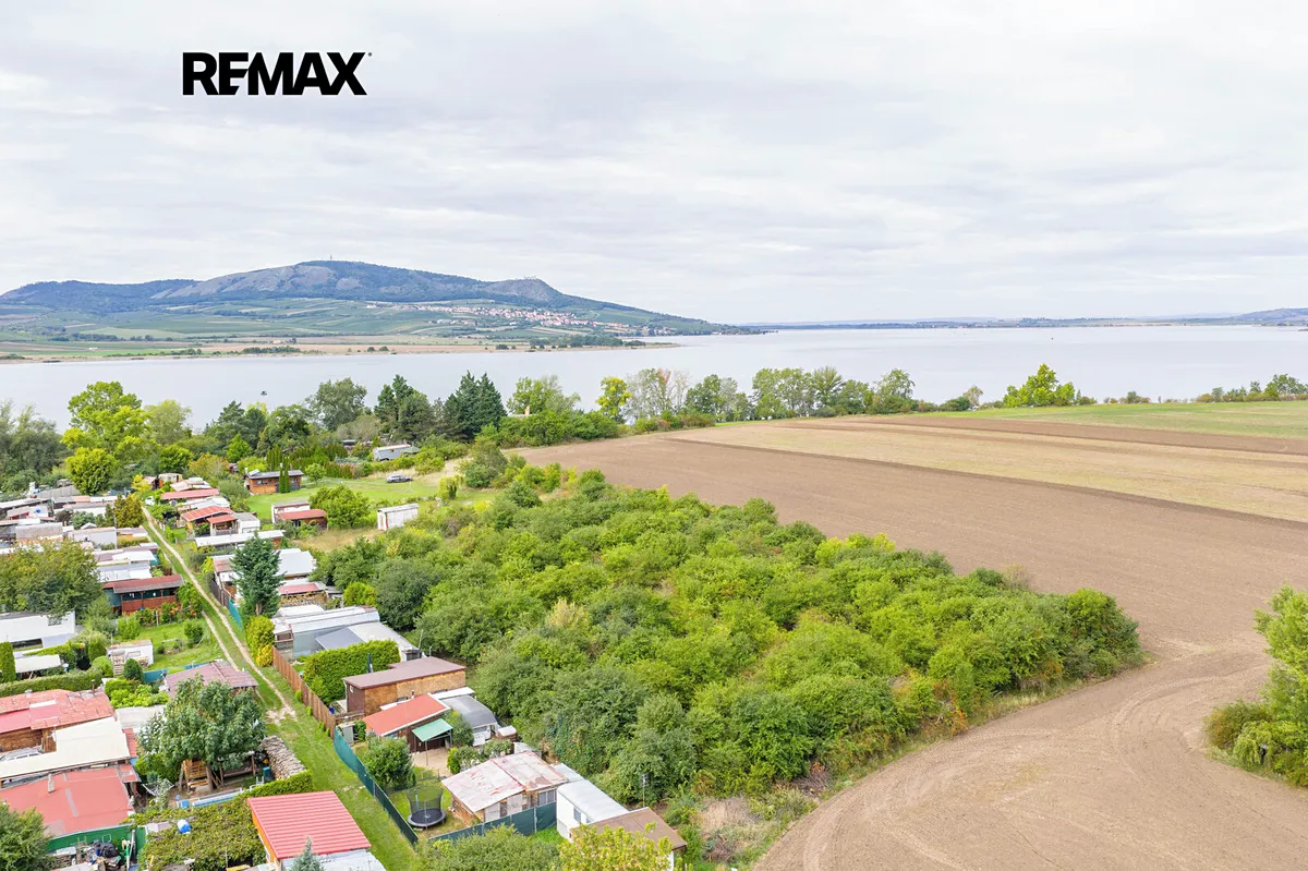 Prodej stavebního pozemku 6037 m²