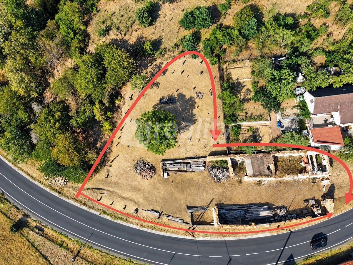 Prodej stavebního pozemku 1485 m² – fotografie 3
