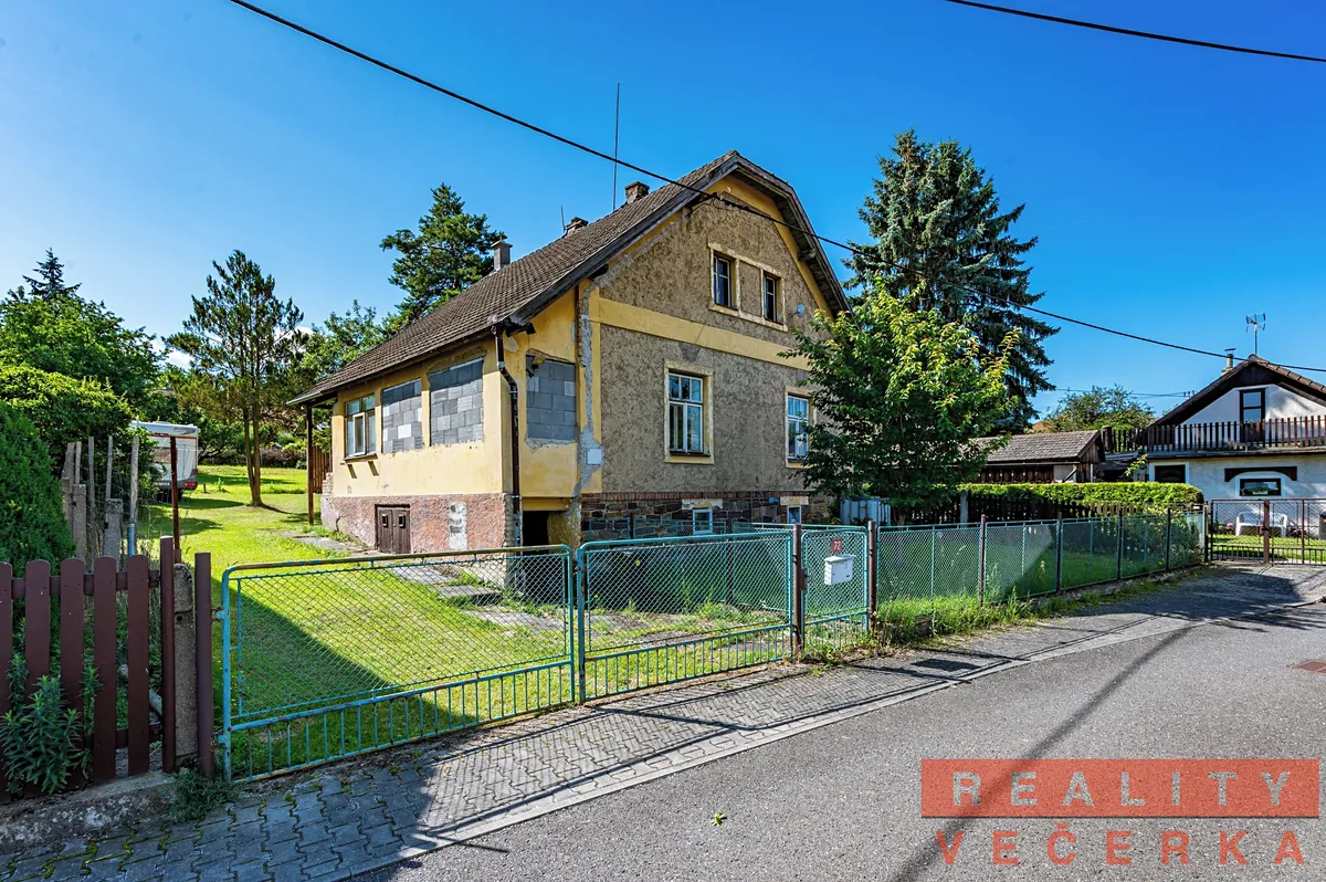 Prodej rodinného domu 80 m², pozemek 1042 m²