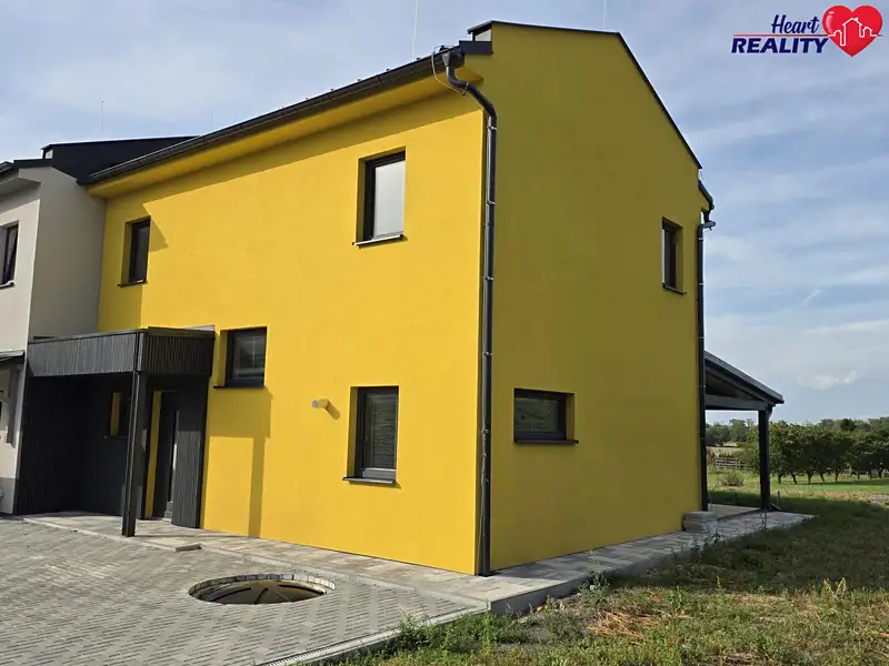 Pronájem rodinného domu 120 m², pozemek 456 m², Mokré Lazce – náhled fotky 1
