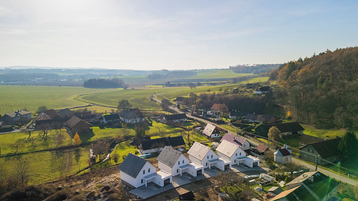 Prodej rodinného domu 149 m², pozemek 627 m² – fotografie 2