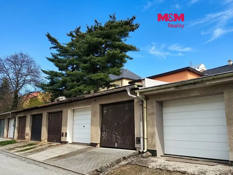 Prodej garáže 21 m², Bílovec – náhled fotky 1