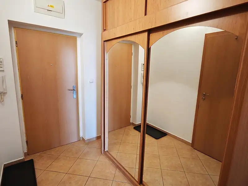 Prodej bytu 1+kk 32 m², Poděbrady – náhled fotky 3