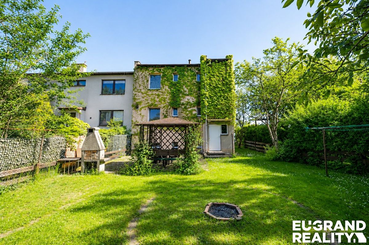Prodej rodinného domu 198 m², pozemek 296 m² – fotografie 3