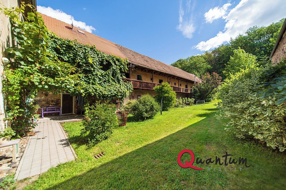 Prodej rodinného domu 180 m², pozemek 1906 m² – fotografie 3