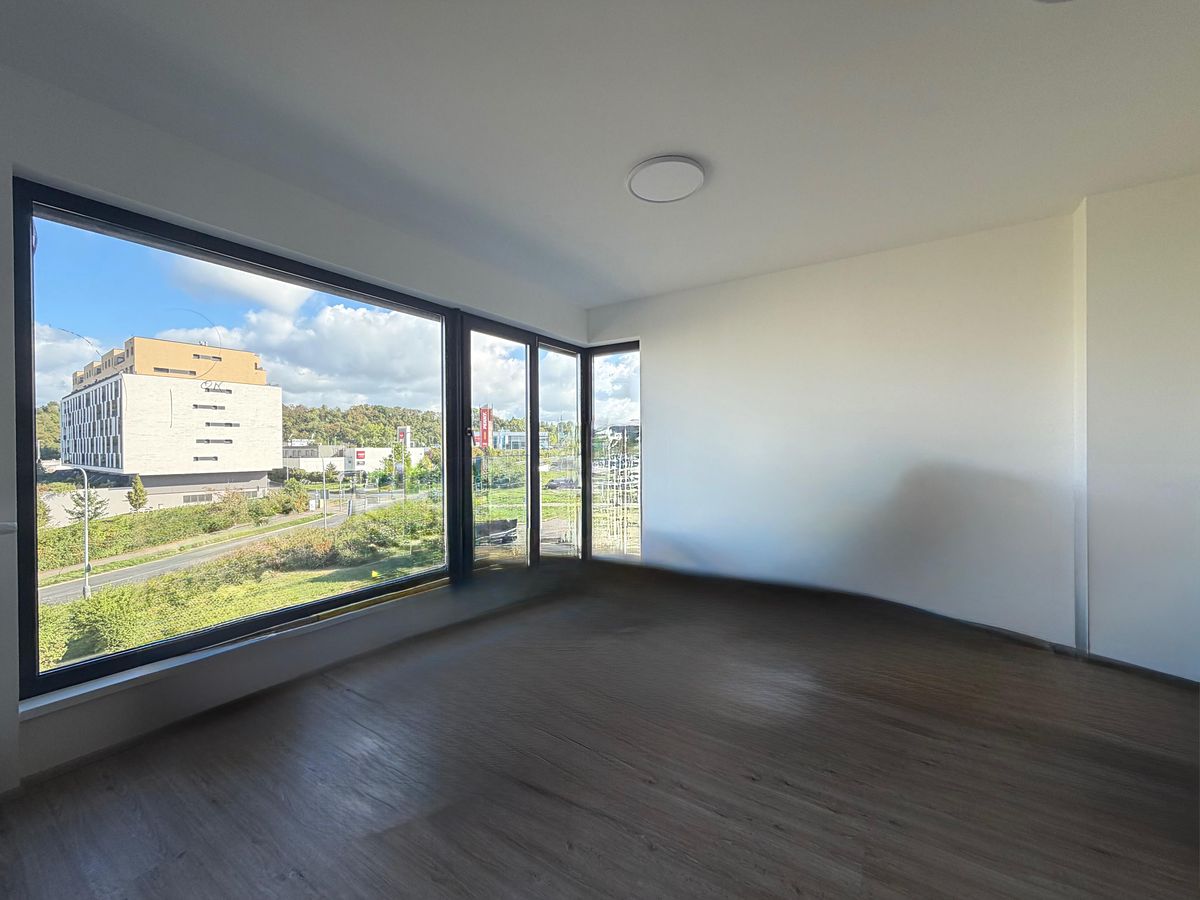 Pronájem bytu 2+kk 53 m² – fotografie 2