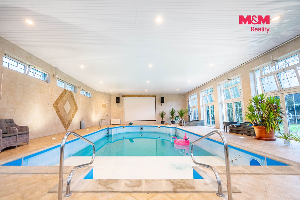Prodej rodinného domu 847 m², pozemek 2600 m² – fotografie 4