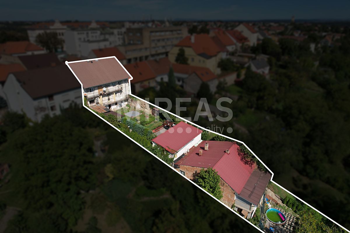 Prodej vícegeneračního domu 324 m², pozemek 1157 m²