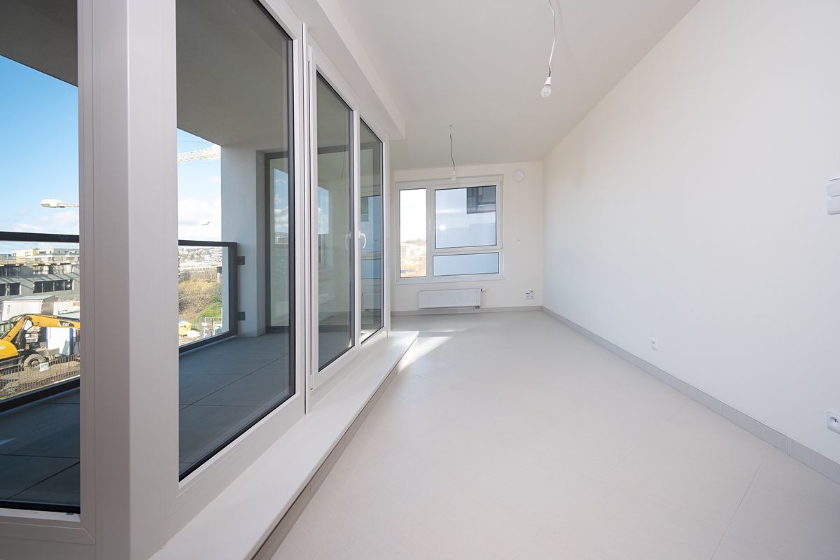 Pronájem bytu 2+kk 53 m² – fotografie 2