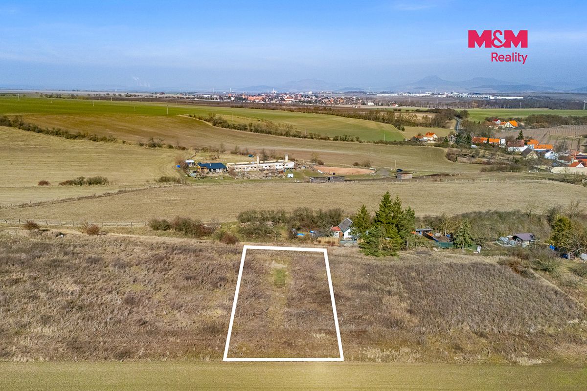 Prodej stavebního pozemku 1068 m² – fotografie 2