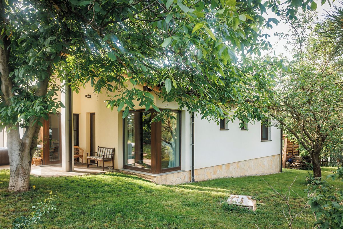 Prodej rodinného domu 117 m², pozemek 774 m² – fotografie 2