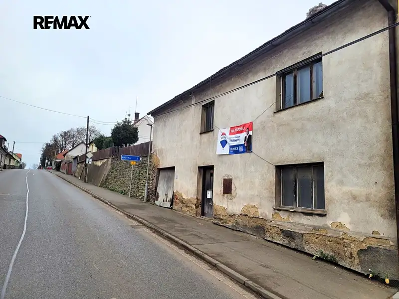 Prodej rodinného domu 100 m², pozemek 136 m², Lochovice – náhled fotky 2