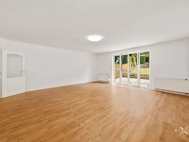 Pronájem rodinného domu 324 m², pozemek 287 m², Praha – náhled fotky 2