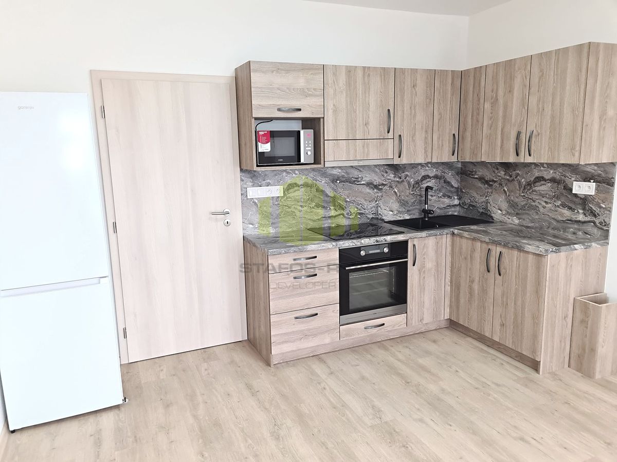 Pronájem bytu 1+kk 31 m² – fotografie 3