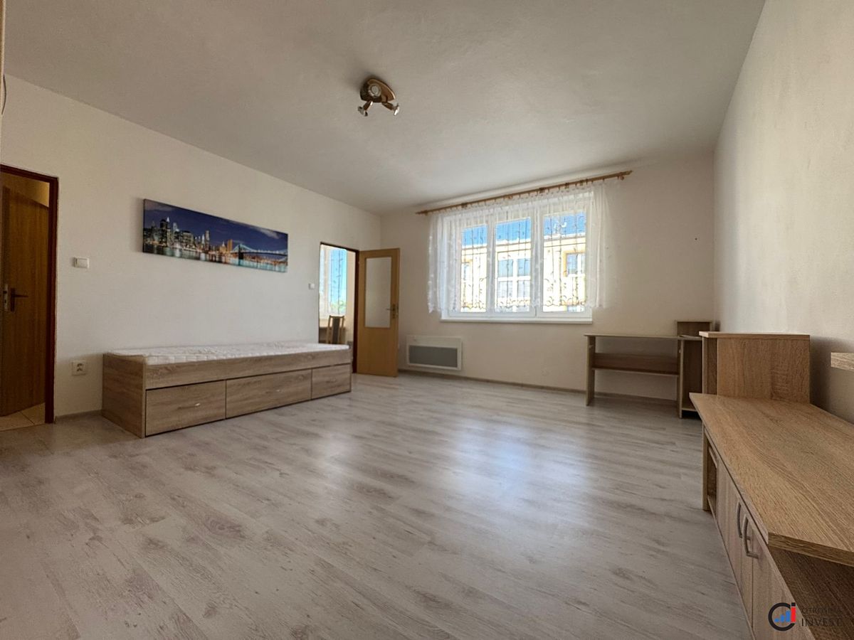 Pronájem bytu 1+kk 32 m² – fotografie 3