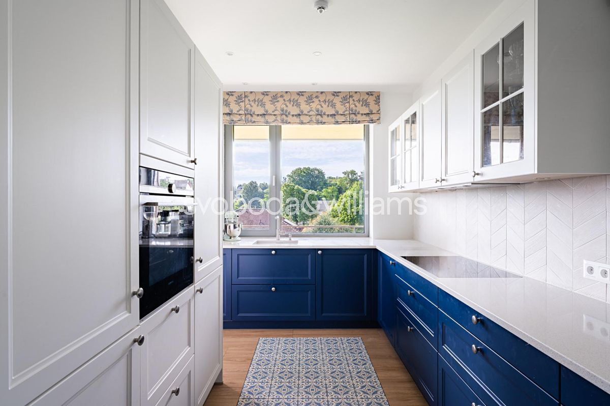 Pronájem rodinného domu 255 m², pozemek 2149 m² – fotografie 3