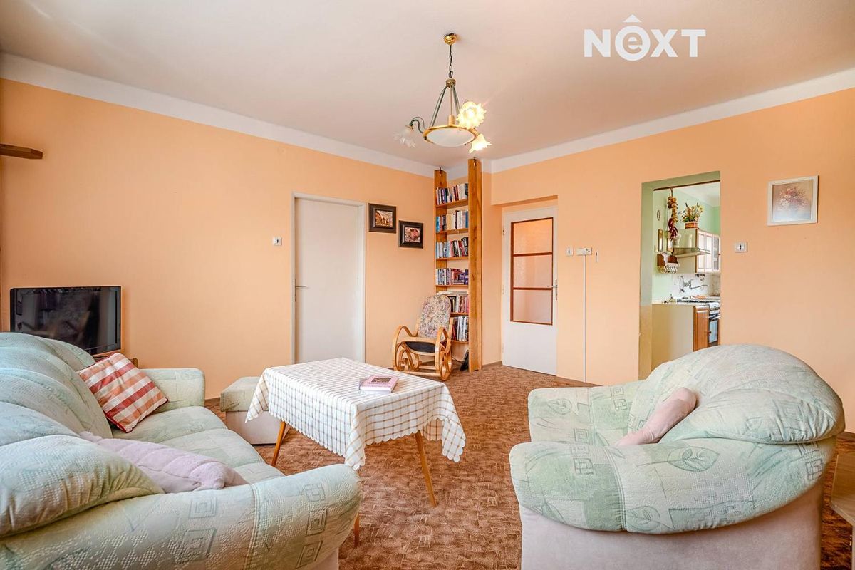 Prodej rodinného domu 174 m², pozemek 688 m² – fotografie 5