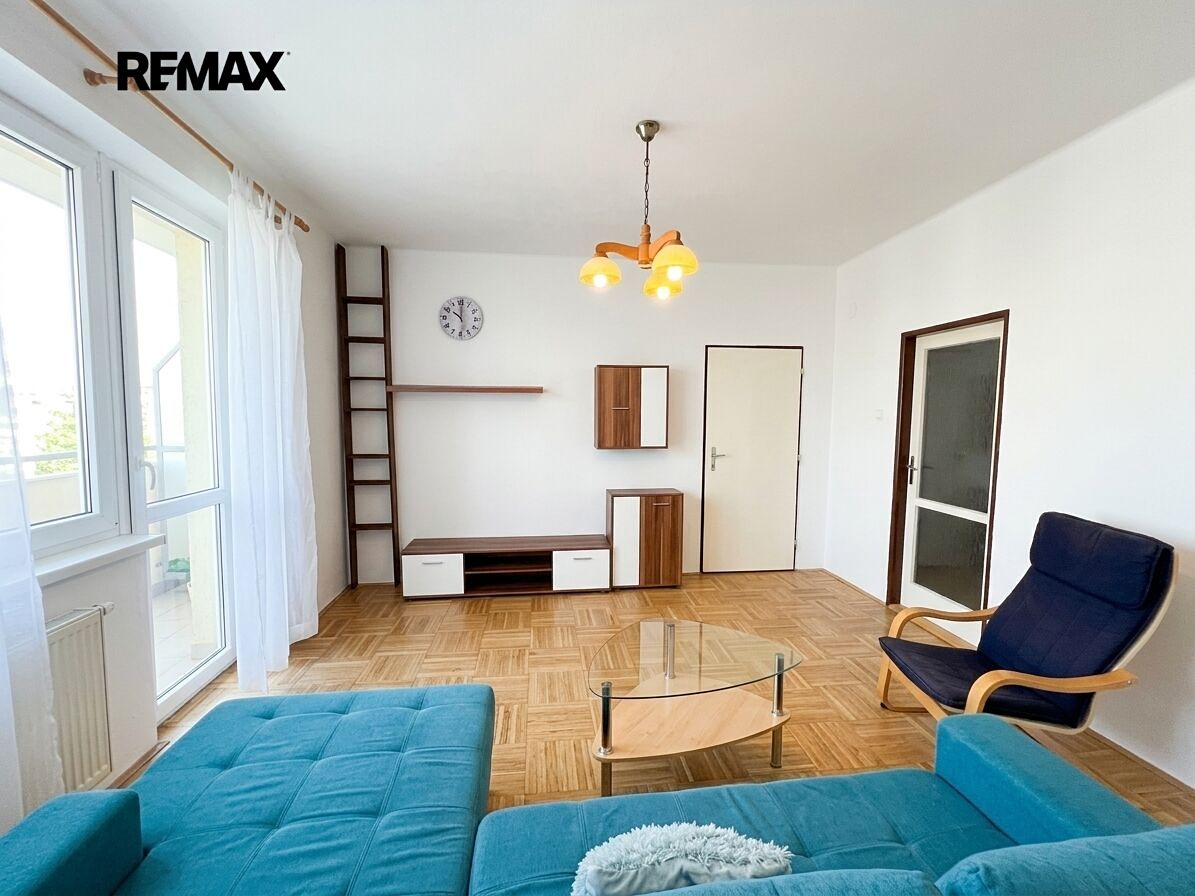 Pronájem bytu 2+1 60 m² – fotografie 4