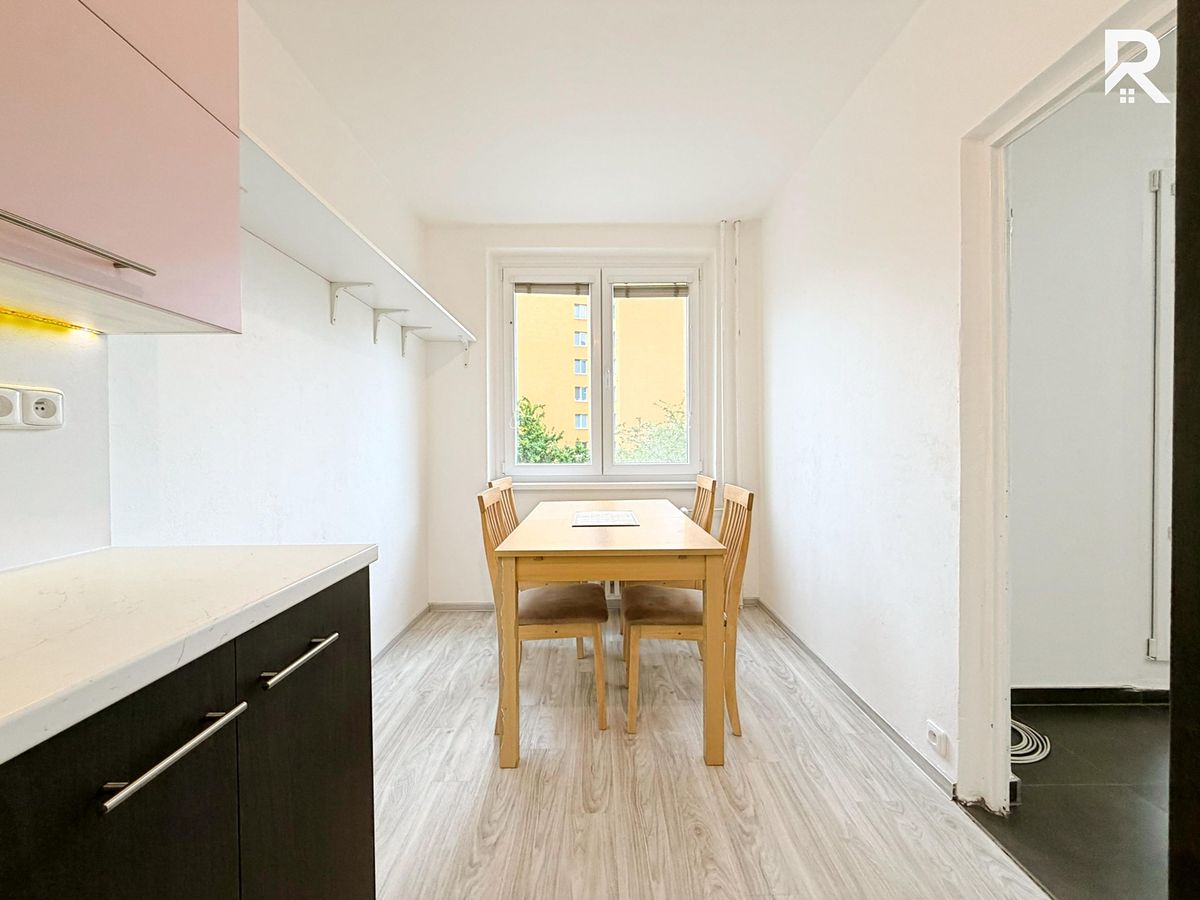 Pronájem bytu 4+1 78 m² – fotografie 5