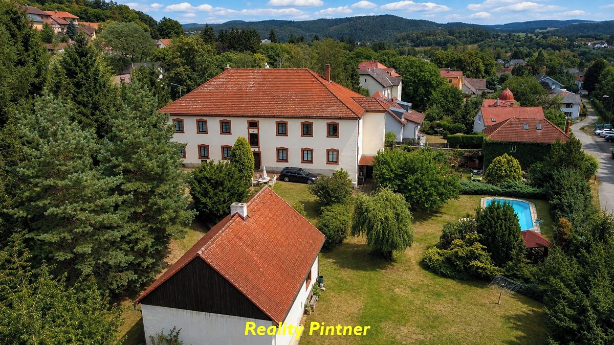 Prodej vícegeneračního domu 604 m², pozemek 4793 m² – fotografie 4
