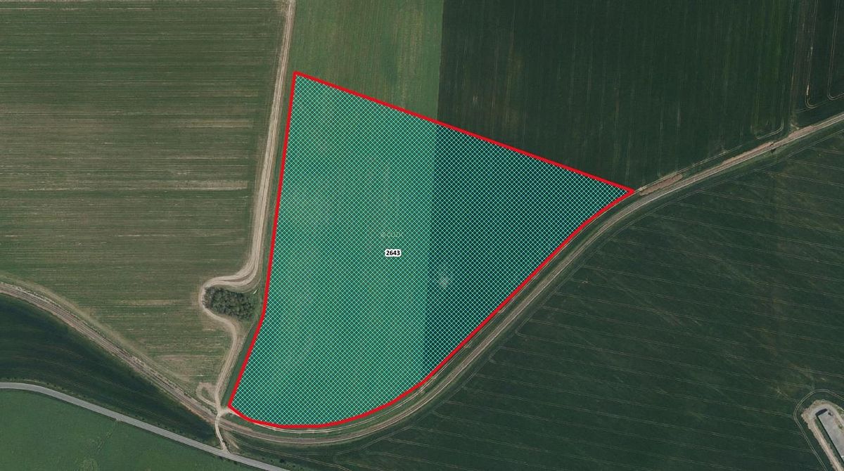Prodej pole 100774 m², Ronov nad Doubravou – fotka 1 z 3